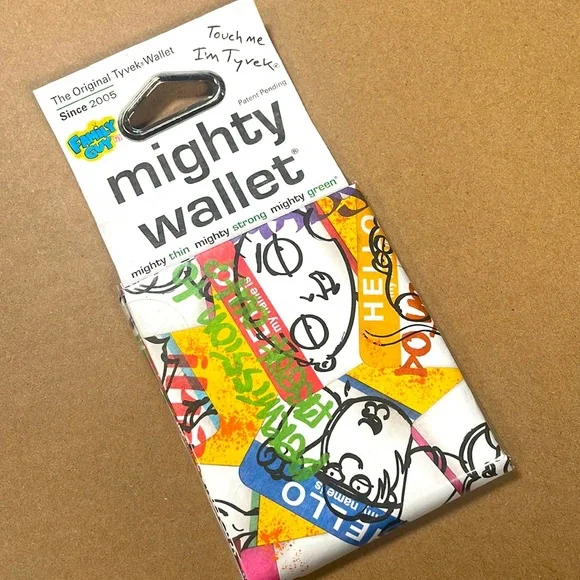 MIGHTY WALLET: FAMILY GUY TYVEK WALLET - Picture 1 of 7